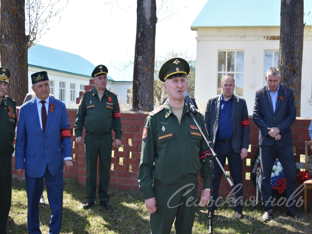 В Аксубаевском районе похоронили героически погибшего на Украине  военнослужащего Ильшата Хамидрахимова