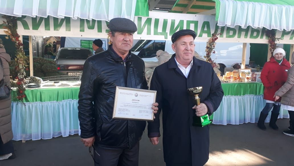 Аксубаевскому техникуму на Казанской ярмарке вручили Кубок