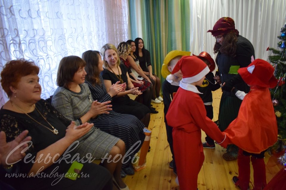 В аксубаевский приют приехал Дед Мороз, исполнивший новогоднее желание каждого воспитанника 