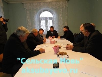 Глава Аксубаевского района Камиль Гилманов встретился с приходским советом