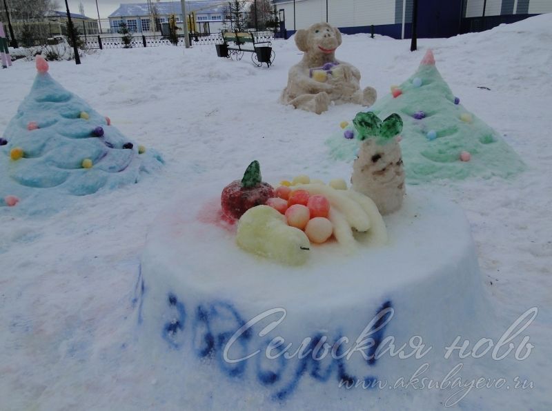 В Аксубаевском парке - новая снежная композиция
