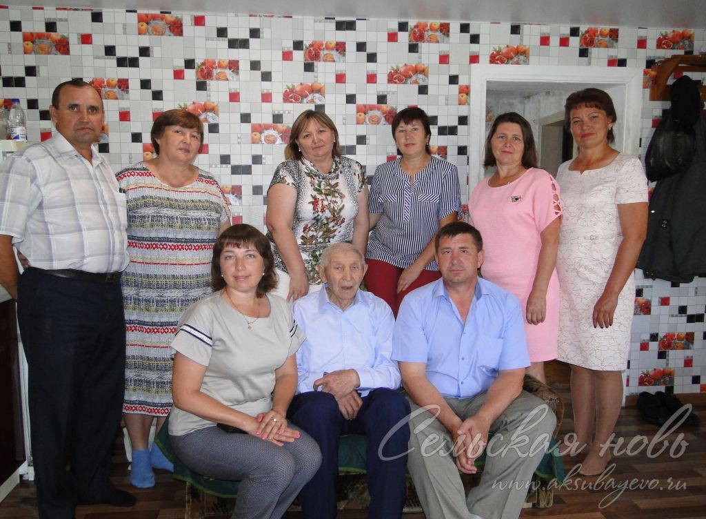 Аксубаевский ветеран педагогики отметил 90-летие