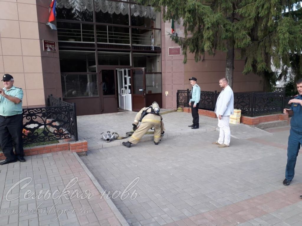 В Аксубаеве эвакуировали сотрудников районного суда