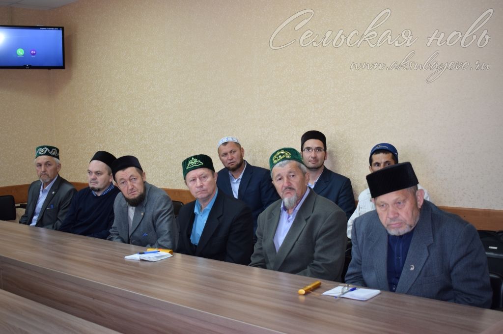 Аксубаевские имамы обсудили вопросы противодействия экстремизму за круглым столом