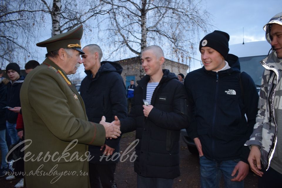 Достойны служить в Российской Армии