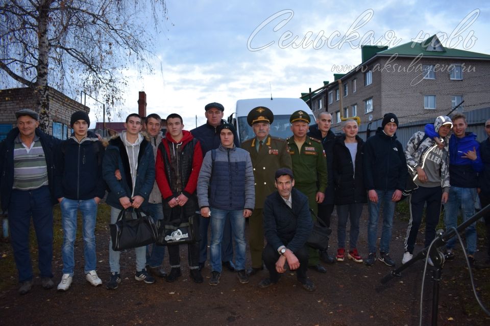 Достойны служить в Российской Армии