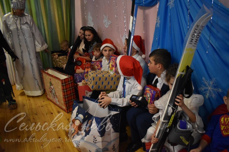 Письма воспитанников аксубаевского приюта дошли до Деда Мороза: все желания исполнены