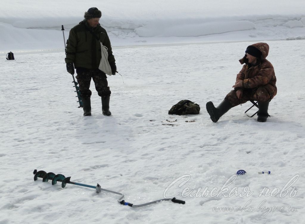Аксубаевские рыбаки ловили призы на мормышку