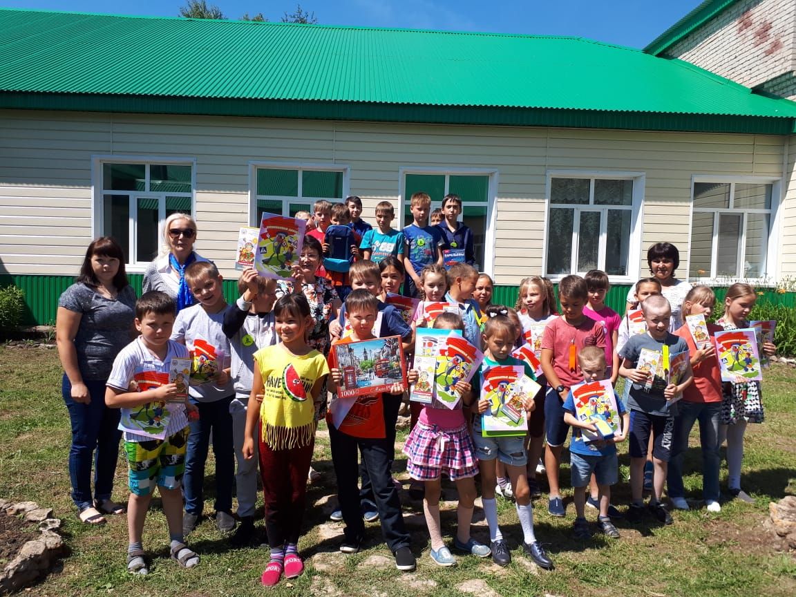Госавтоинспекторы Аксубаевского района проводят мероприятия в пришкольных лагерях