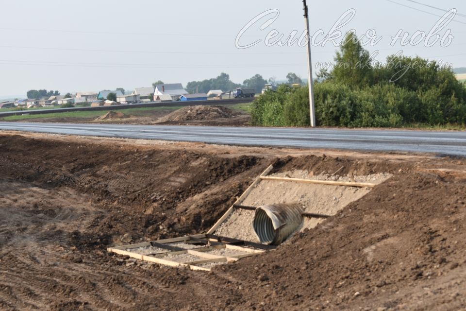 До Нижних Савруш в Аксубаевском районе построили асфальтовую дорогу