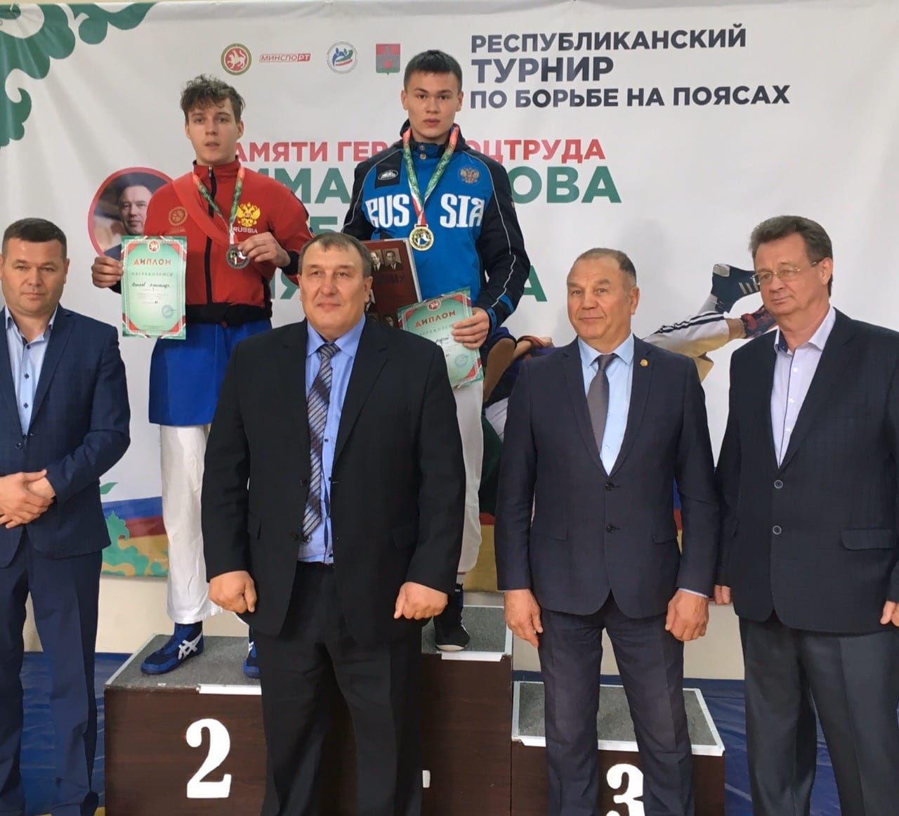 В копилку борцов Аксубаевской спортивной школы добавилось еще пять медалей