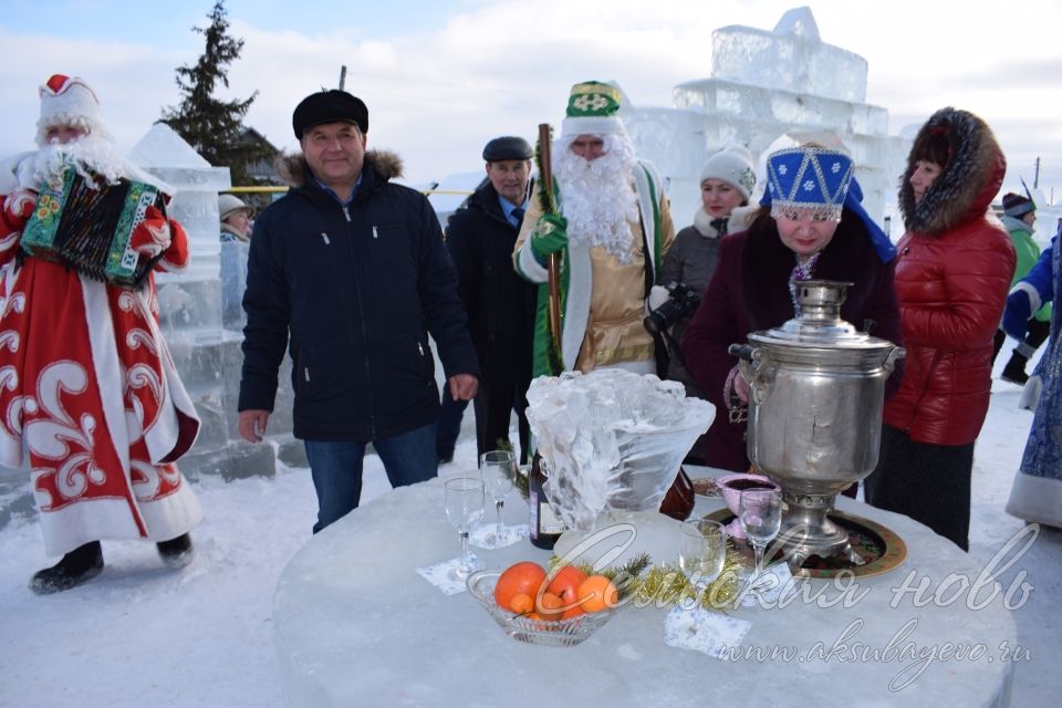 Республиканская комиссия оценивает новогоднее убранство Аксубаевского района