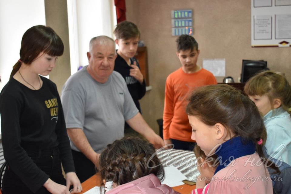 В Аксубаеве проходят новогодние игротеки и мастер-классы