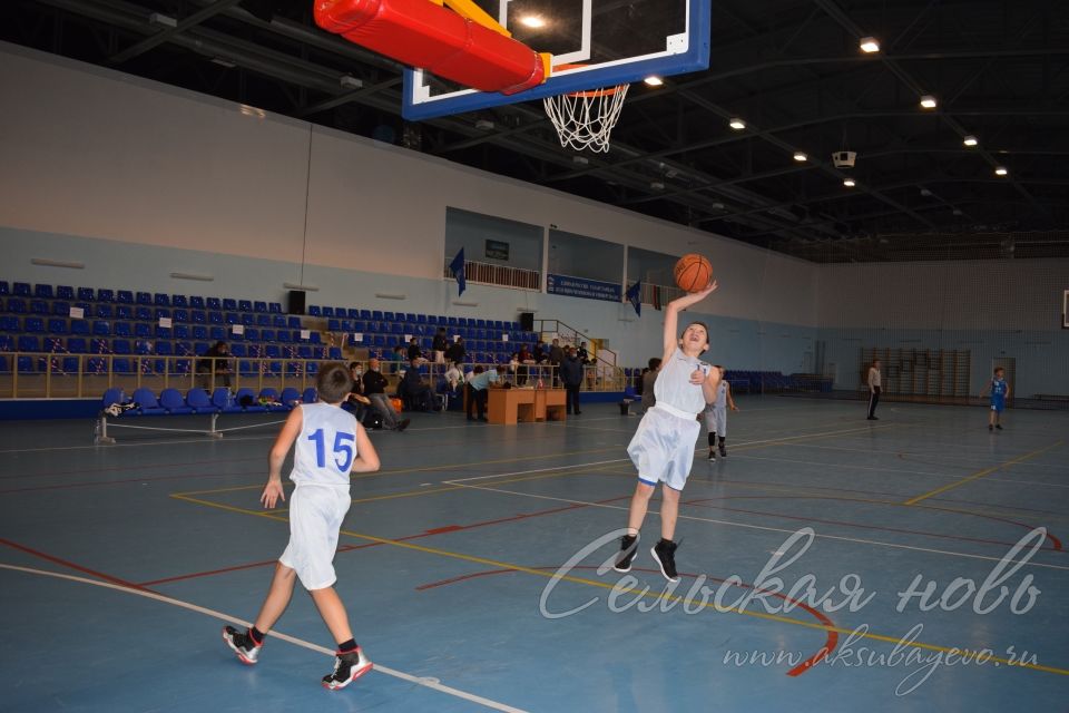 В Аксубаеве стартовали республиканские соревнования по баскетболу