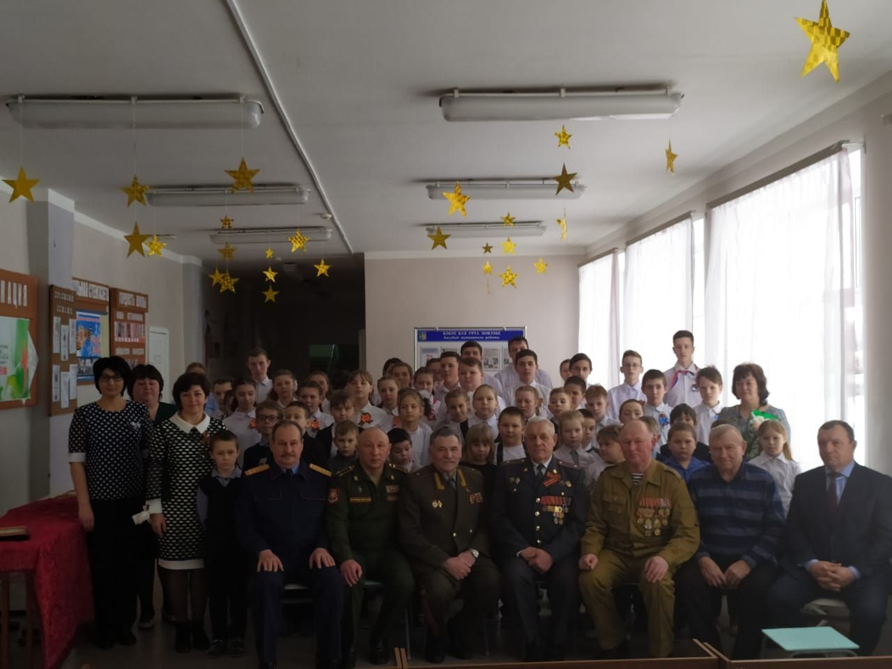 Аксубаевские ученики в рядах ЮНАРМИИ