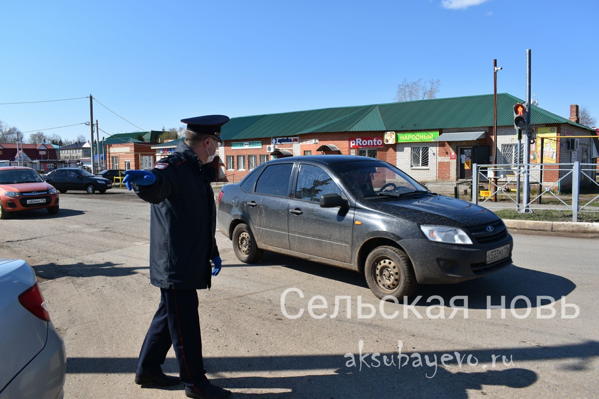 Полицейские патрули в Аксубаеве проверяют основания выхода из дома и посещение кладбищ
