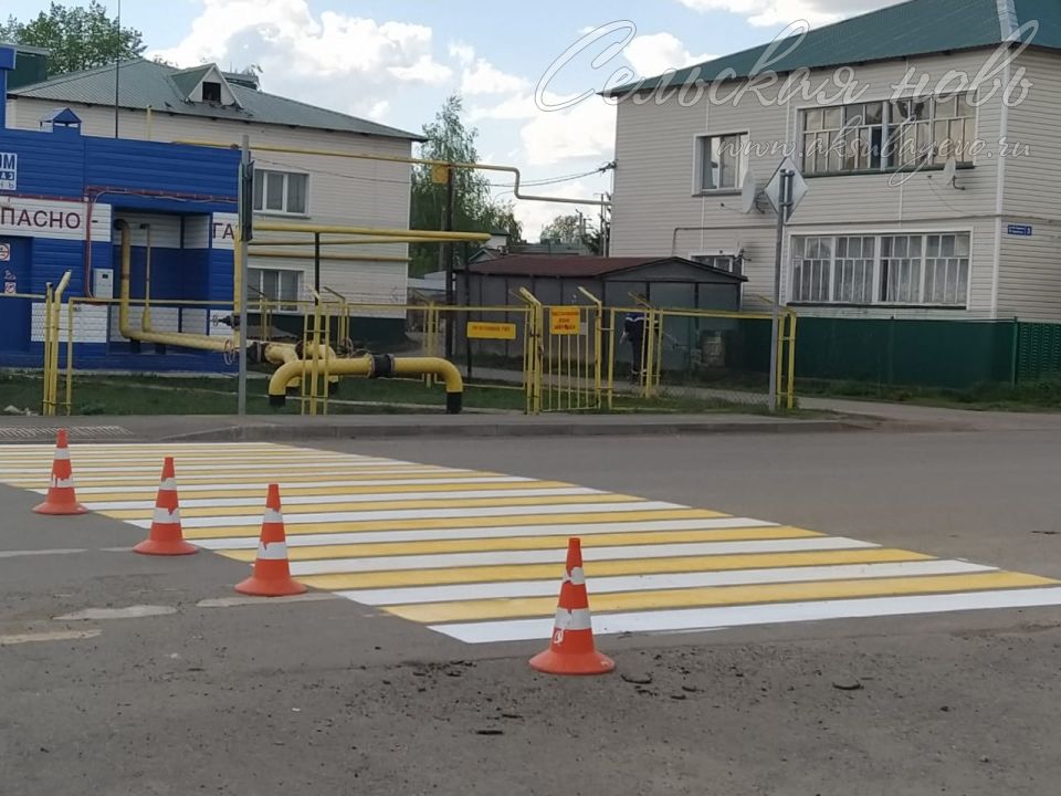 На улицах Аксубаева обновили дорожную разметку