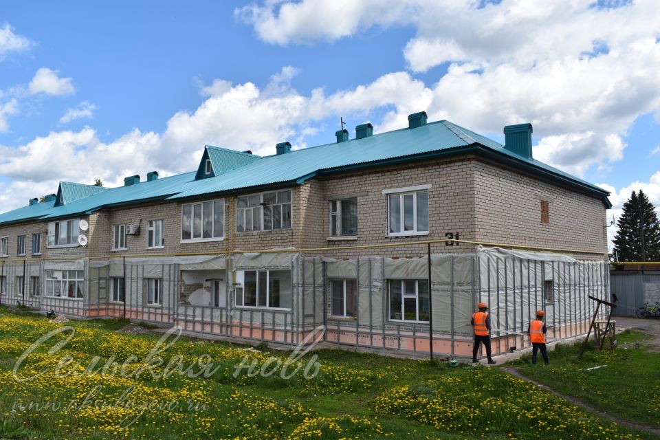 Аксубаевские многоэтажки меняют фасады за счет бюджета и собственников квартир