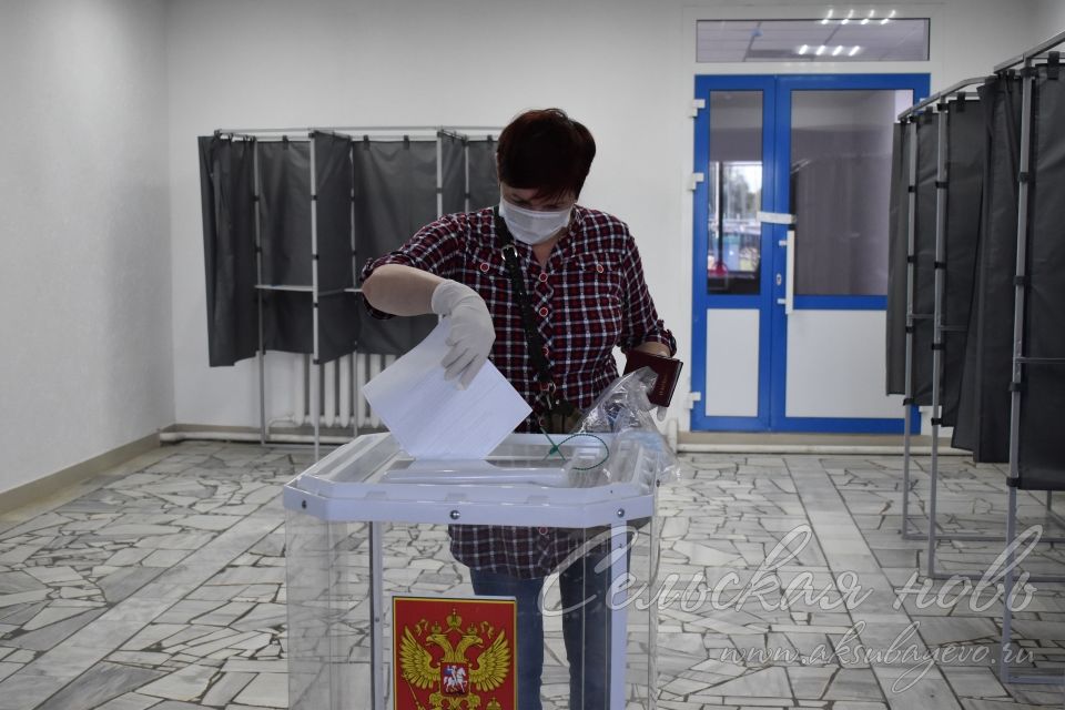 Глава Аксубаевского района посетил избирательные участки