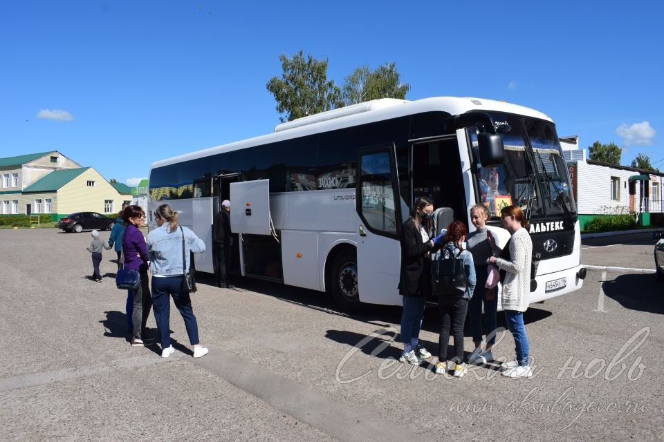 Аксубаевские школьники отправились в летний лагерь