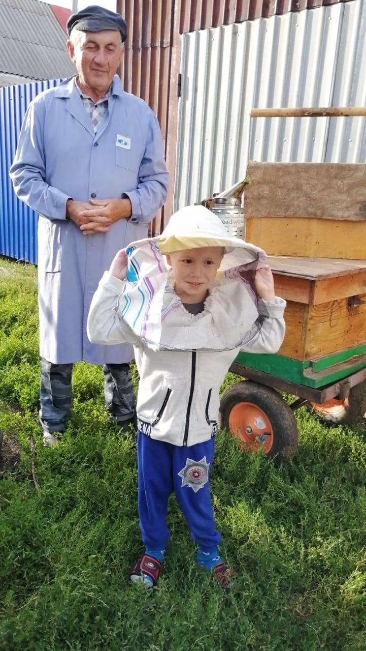 В малой деревеньке Аксубаевского района отметили День пчеловода и Ильин день