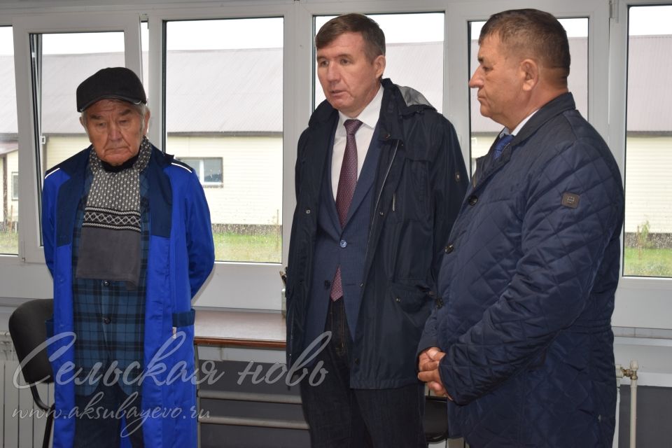 Министр экономики РТ Мидхат Шагиахметов встретился с аксубаевскими предпринимателями