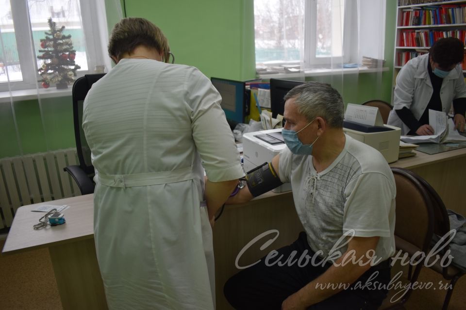 Район газетасы хезмәткәрләре массакүләм вакцинациягә кушылдылар һәм «Спутник V» вакцинасын ясаттылар
