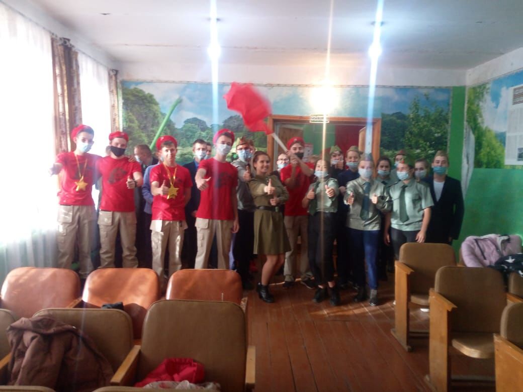 Аксубаевские школьники соприкоснулись с военными буднями