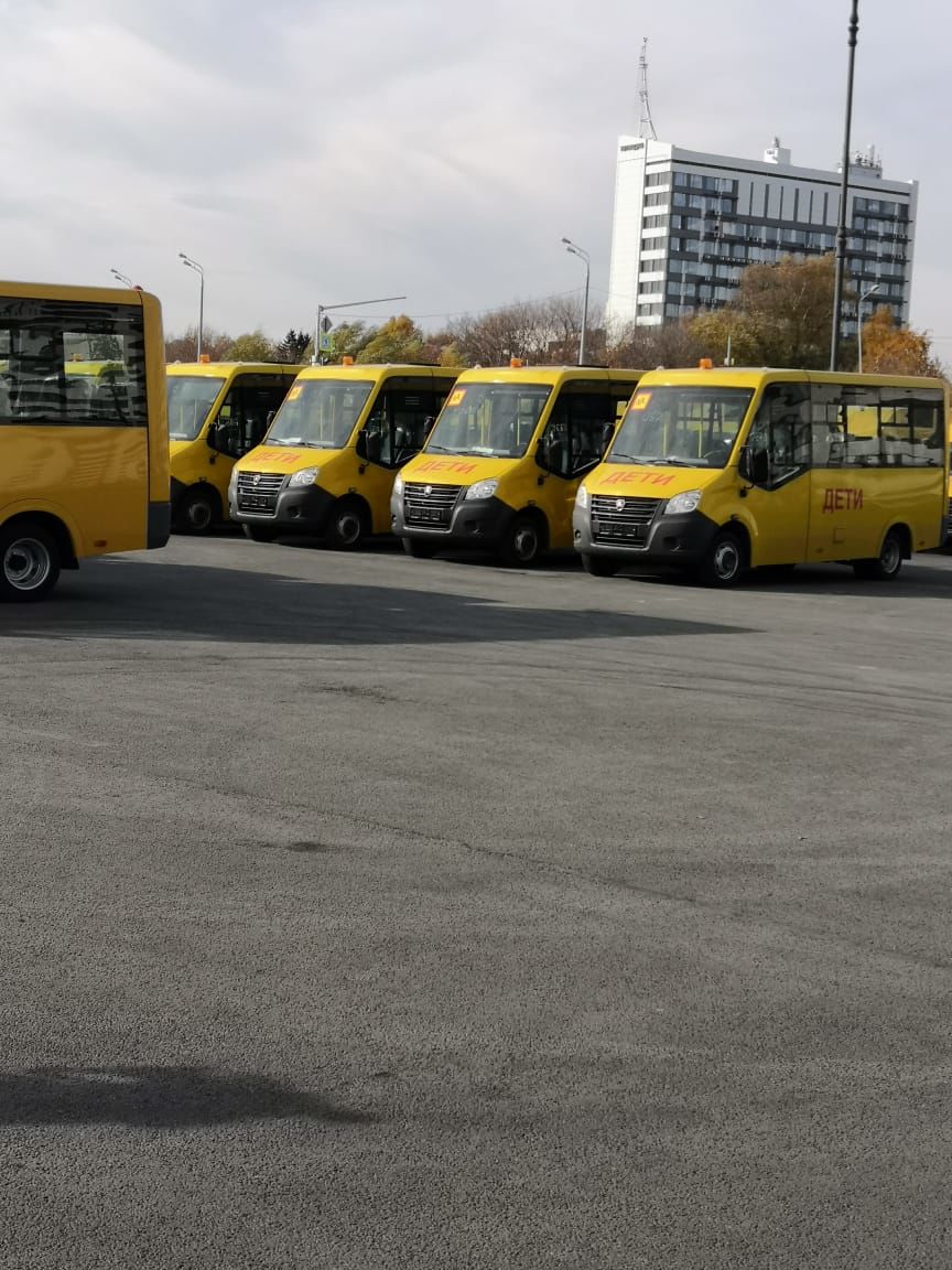 Автопарк Аксубаевского района пополнился двумя новыми школьными автобусами