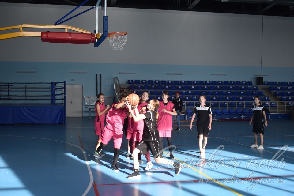 Баскетбол буенча спорт мәктәбе беренчелеге Аксубай районының көчле командаларын ачыклады