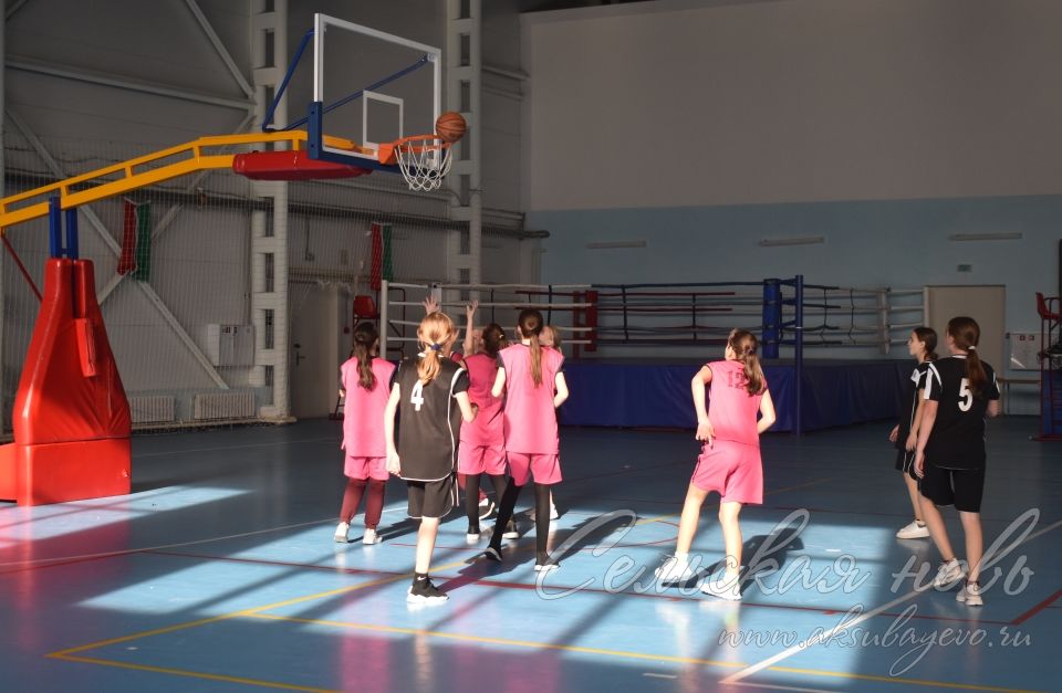 Баскетбол буенча спорт мәктәбе беренчелеге Аксубай районының көчле командаларын ачыклады