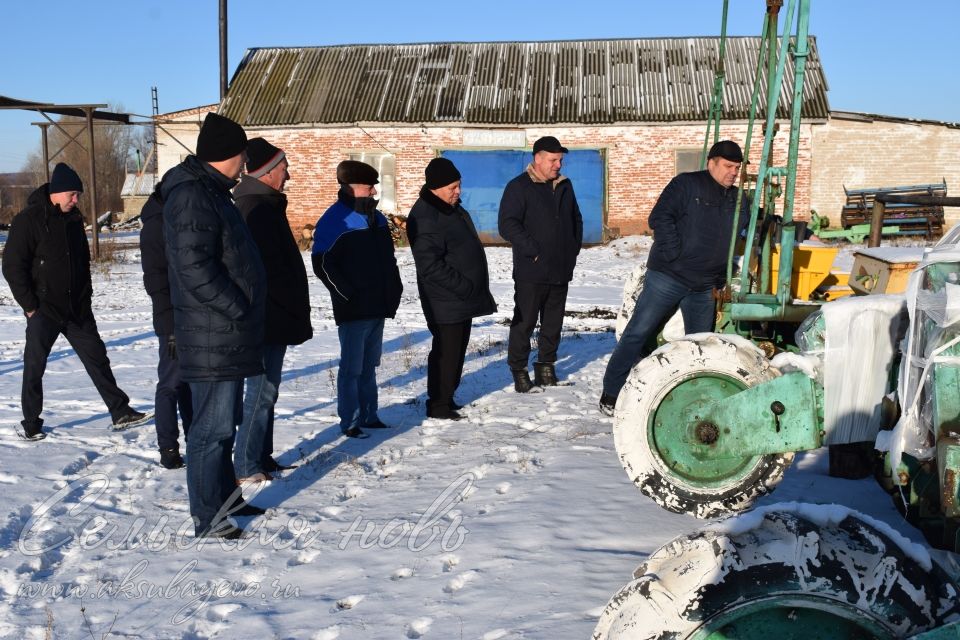 В Аксубаевском районе проверяли постановку сельхозтехники  на хранение