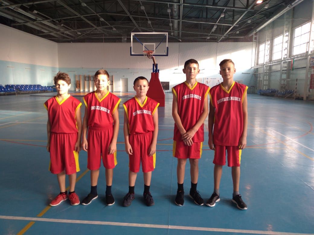 Аксубаевские баскетболисты вошли в десятку сильнейших команд республики