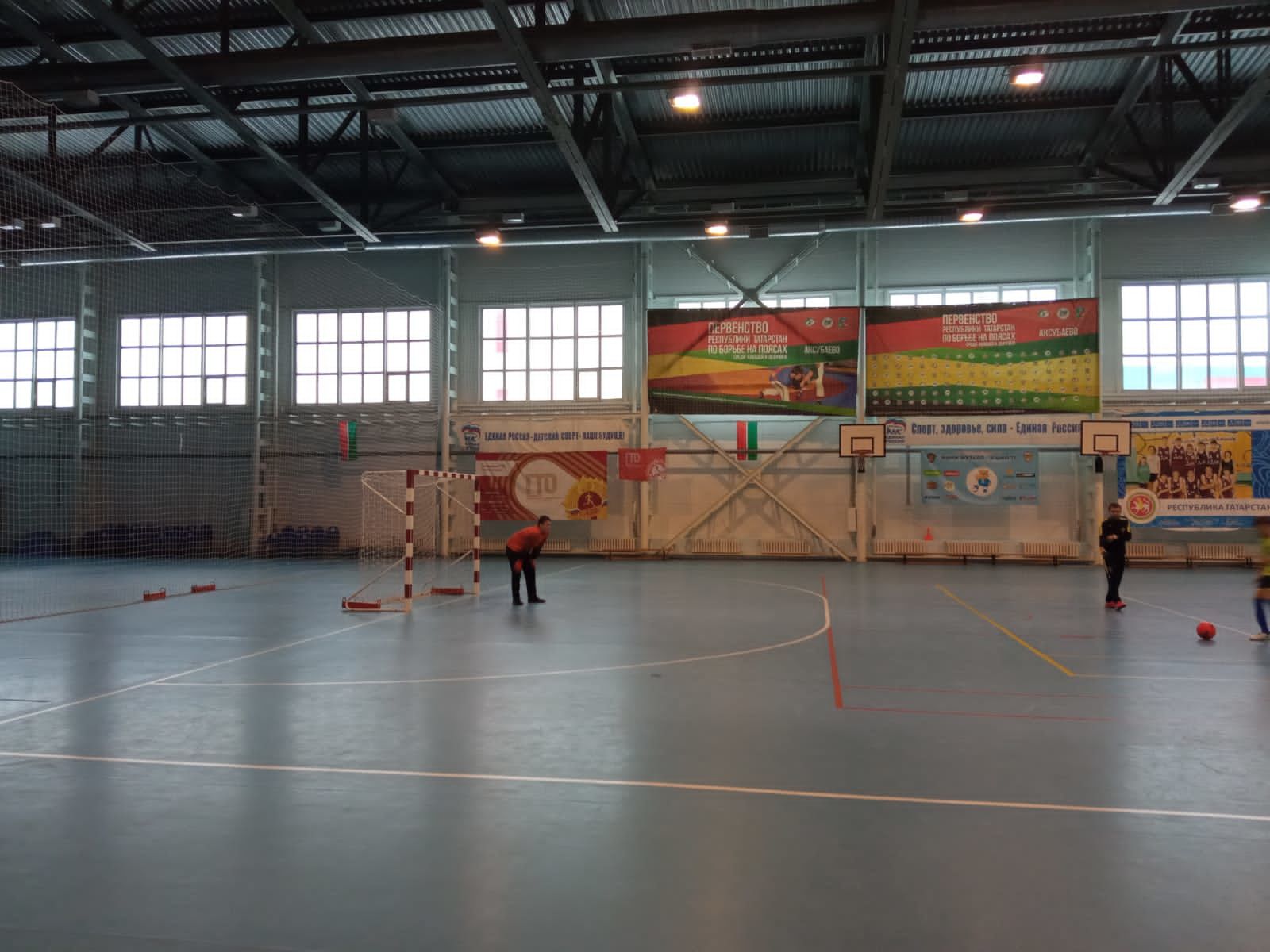 В Аксубаеве стартовали соревнования по мини-футболу