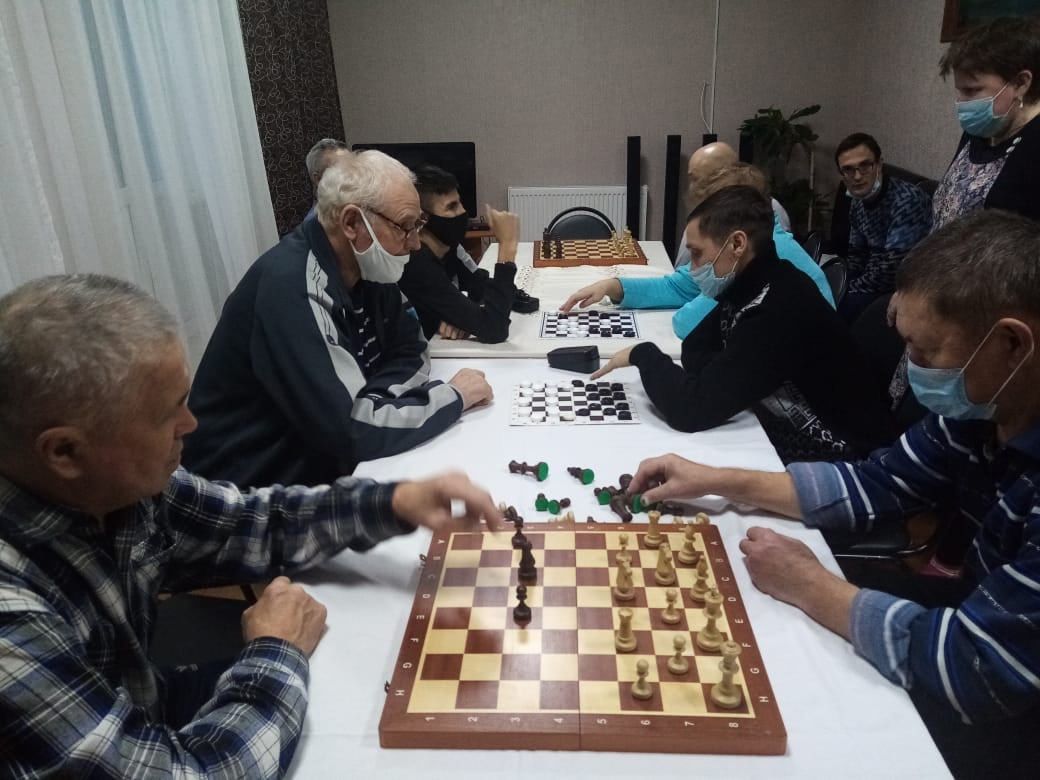 В Аксубаевской «Нежности» состоялся шахматно-шашечный турнир