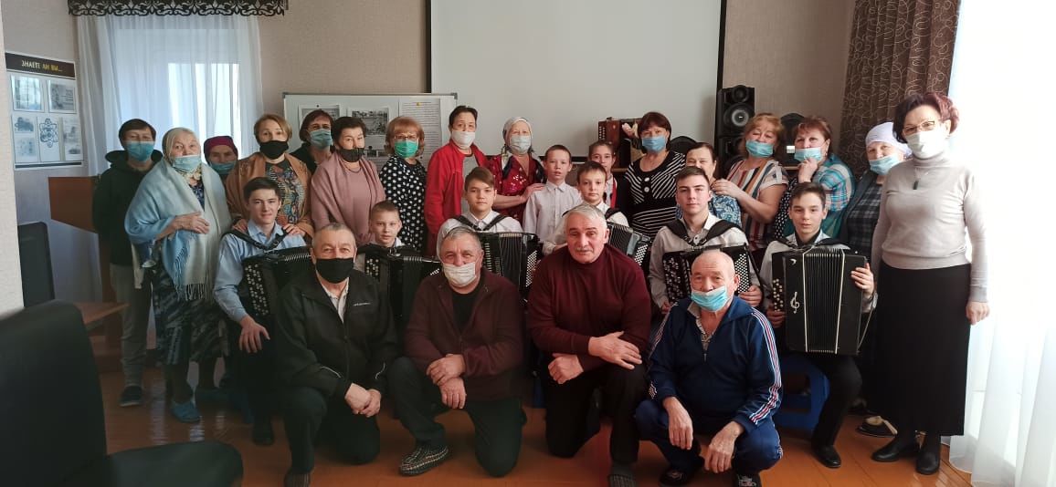 В Аксубаевской «Нежности» детский ансамбль «Аксубай егетлэре» дал концерт