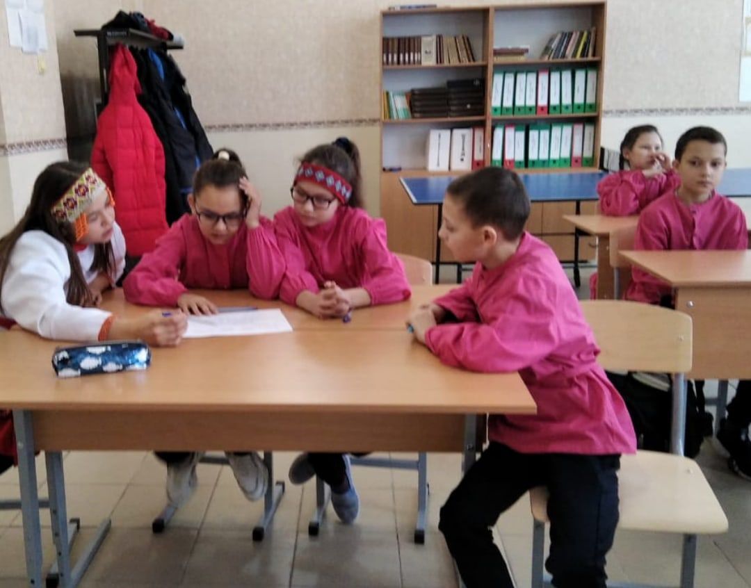 В Старотимошкинской сельской библиотеке прошел КВН «Люби родной язык, язык отцов и матерей»