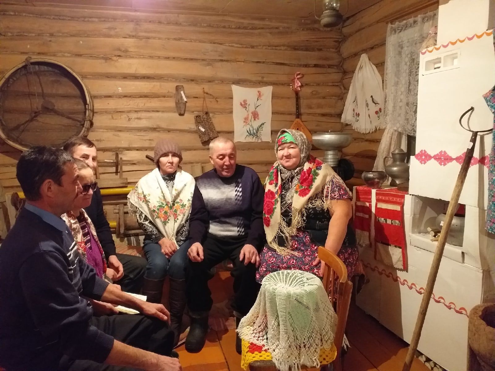 В сельском клубе Аксубаевского района создали уголок истории