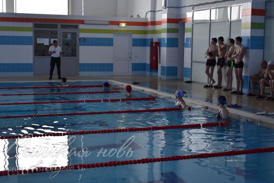 В Аксубаеве соревнования по плаванию выявили самых быстрых пловцов