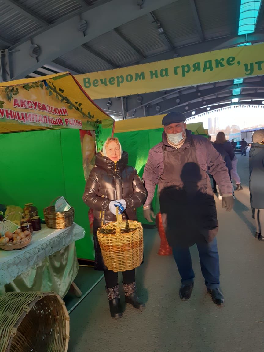Аксубаевцы предлагают товары на казанской ярмарке