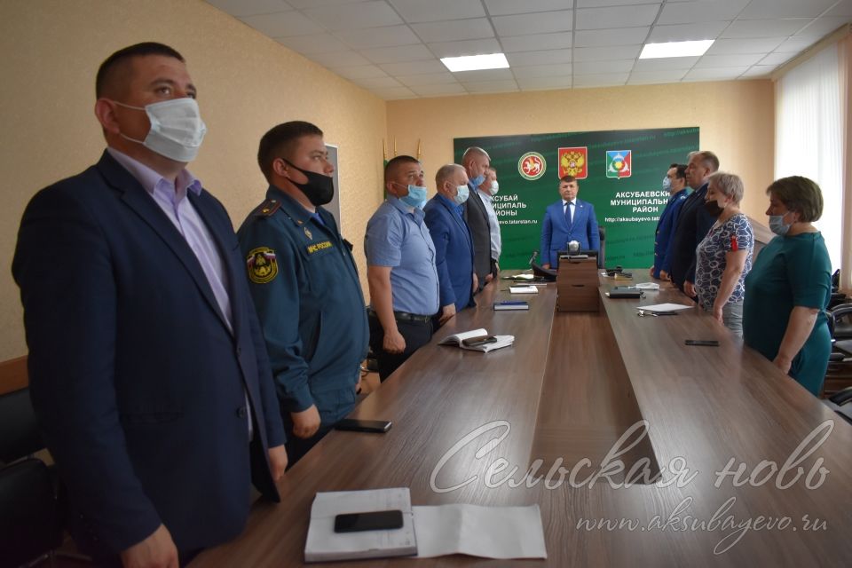 В связи с трагическими событиями в Казанской школе состоялось заседание республиканской антитеррористической комиссии