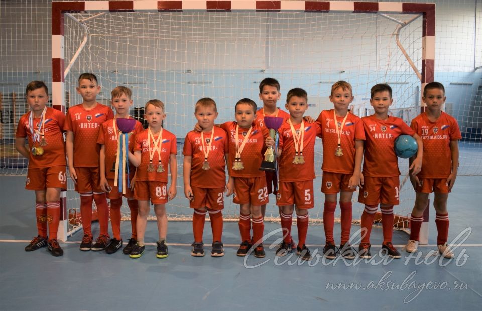 Аксубаевские спортсмены вновь покорили футбольный олимп