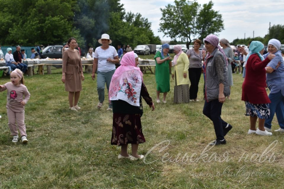 Более сотни людей собрал вековой юбилей поселка Нургалеевка