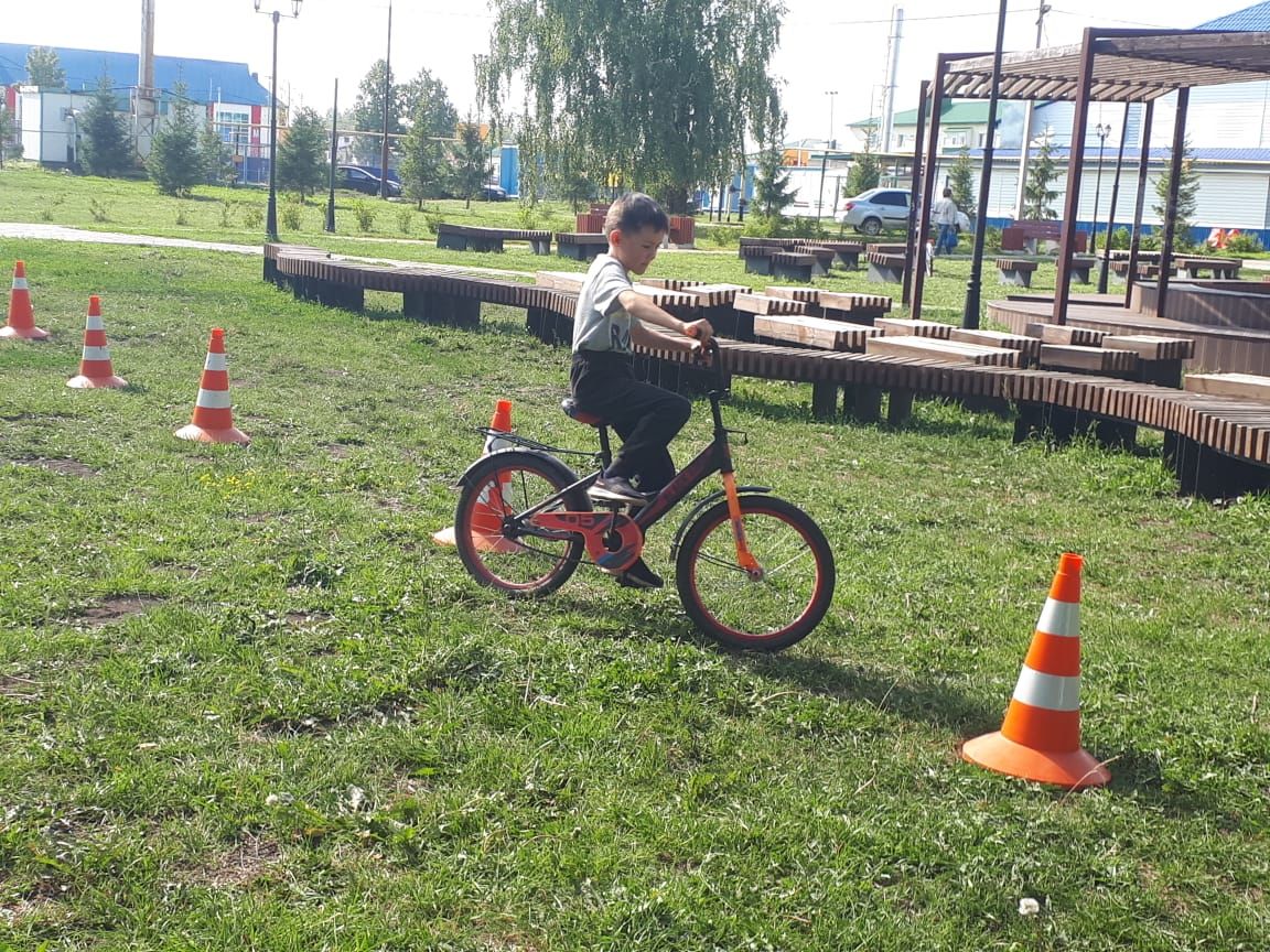 В Аксубаеве проходит мероприятие для детей «Площадка безопасности»