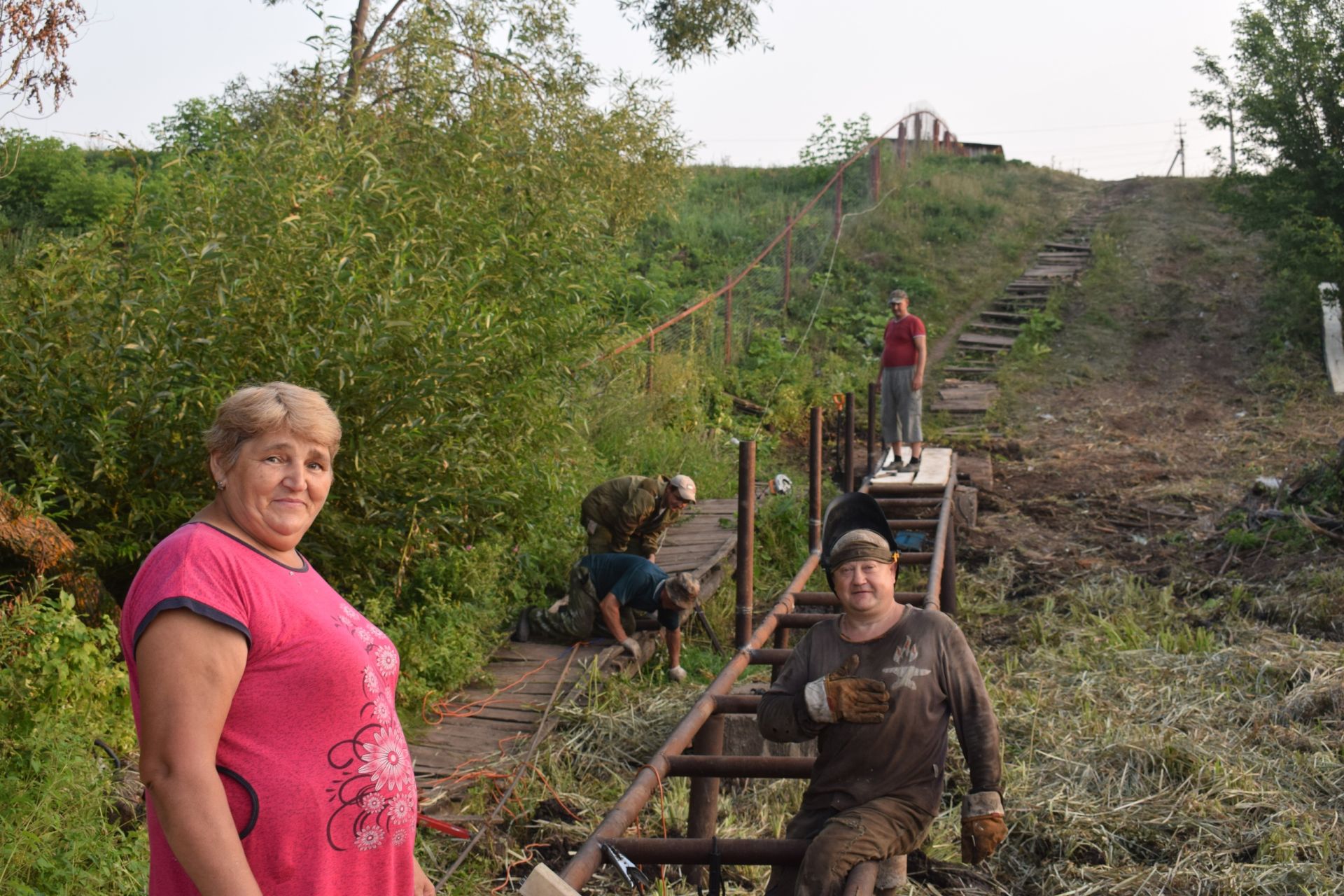 Жители Аксубаевского района своими руками соорудили мост
