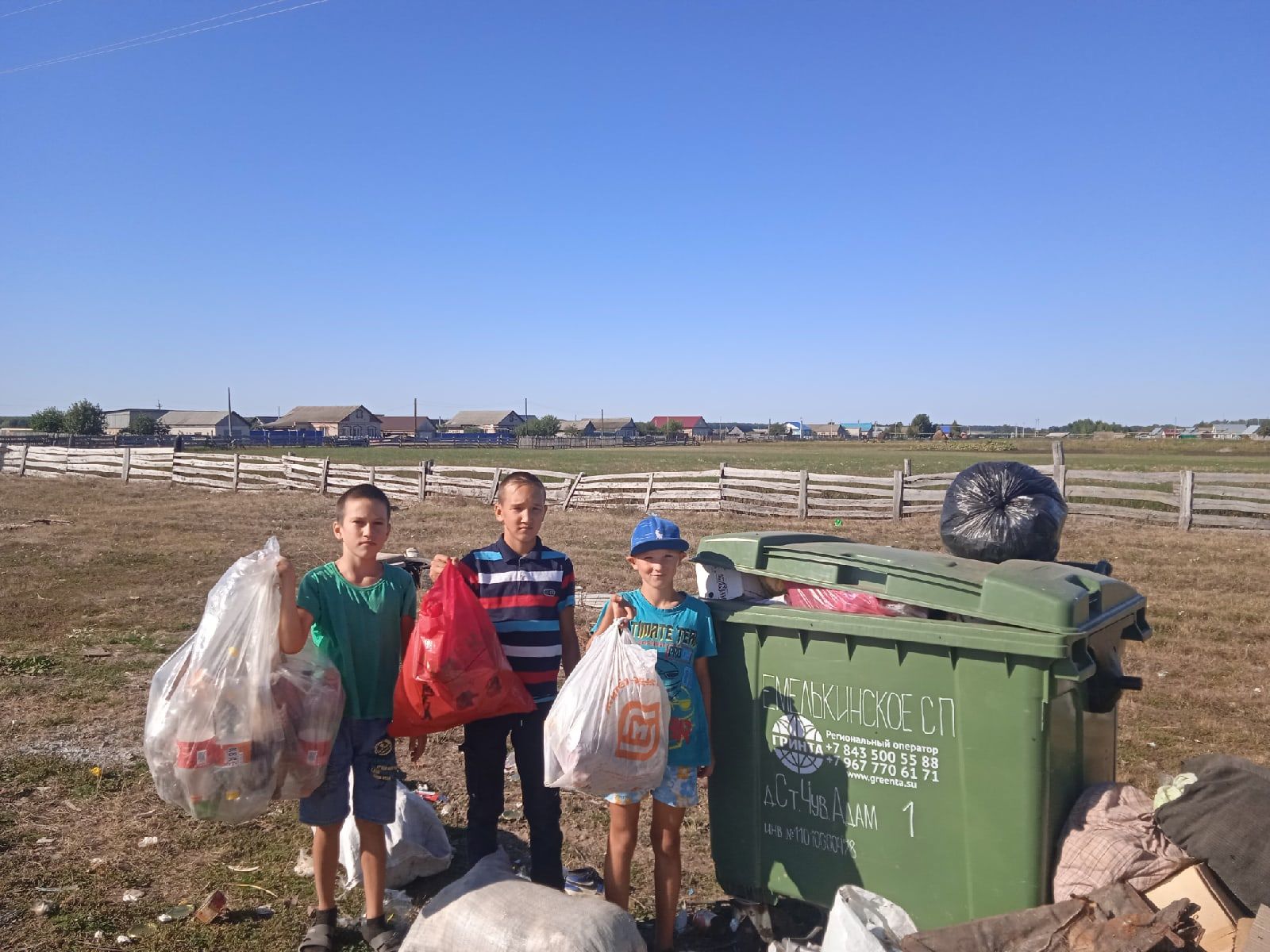 В Аксубаевском районе дети очистили берег реки
