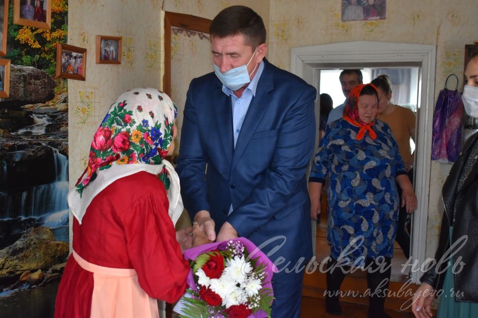 Ветеран труда из Аксубаевского района в здравии встретила свой 90-летний юбилей
