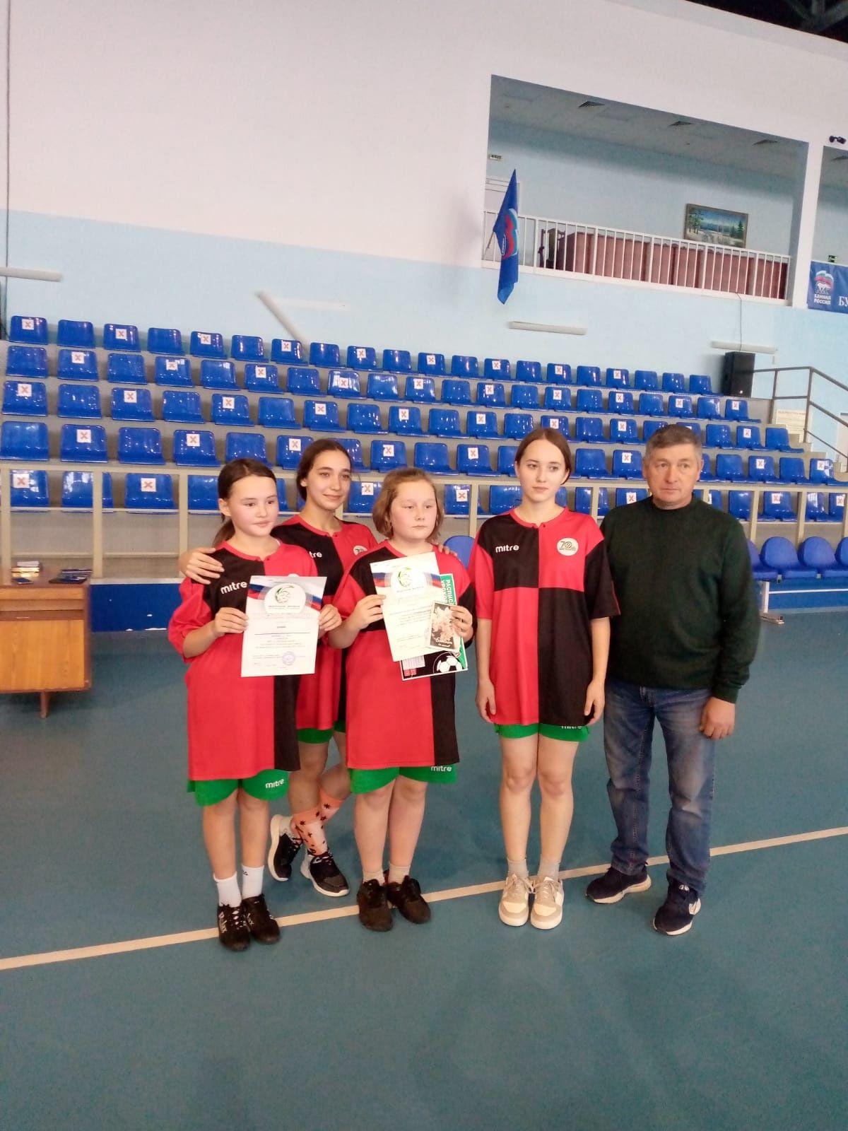 Учащиеся Аксубаевской школы №1 беспроигрышно сыграли все матчи