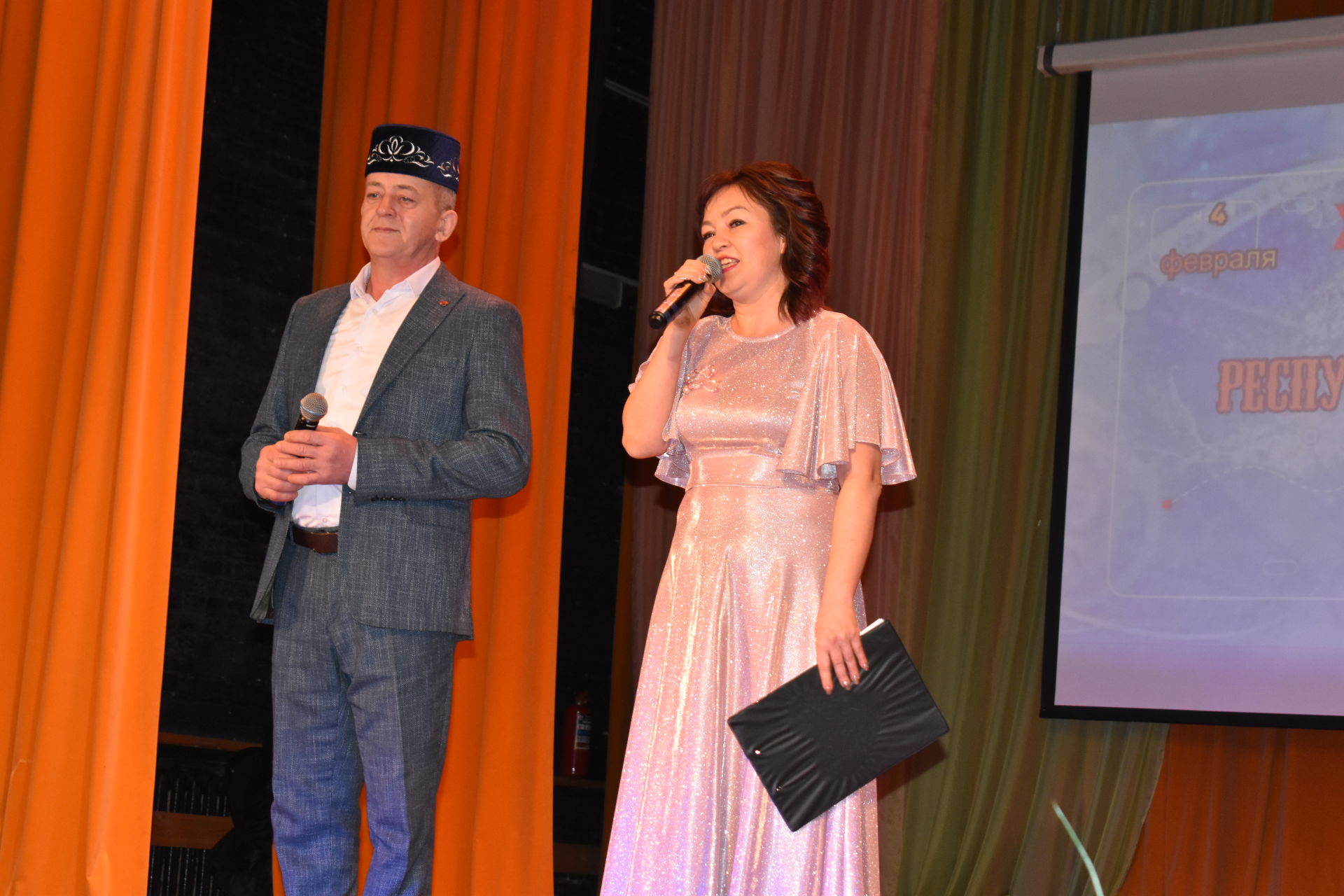 В Аксубаеве определяли участников республиканского этапа конкурса «Женщина Года. Мужчина года: женский взгляд»