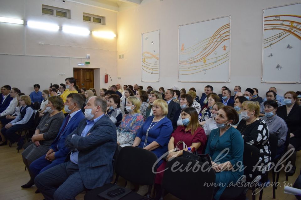 В аксубаевской школе прошел фестиваль одаренных детей «Звездный олимп»